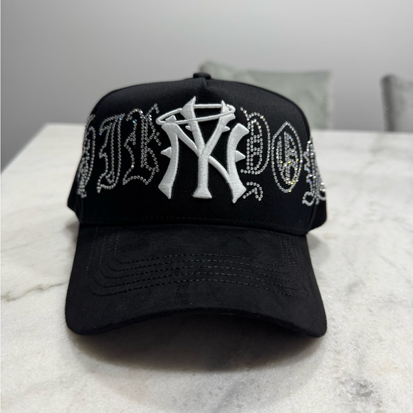 31 ThirtyOne Caps NY - Picture 1 of 5